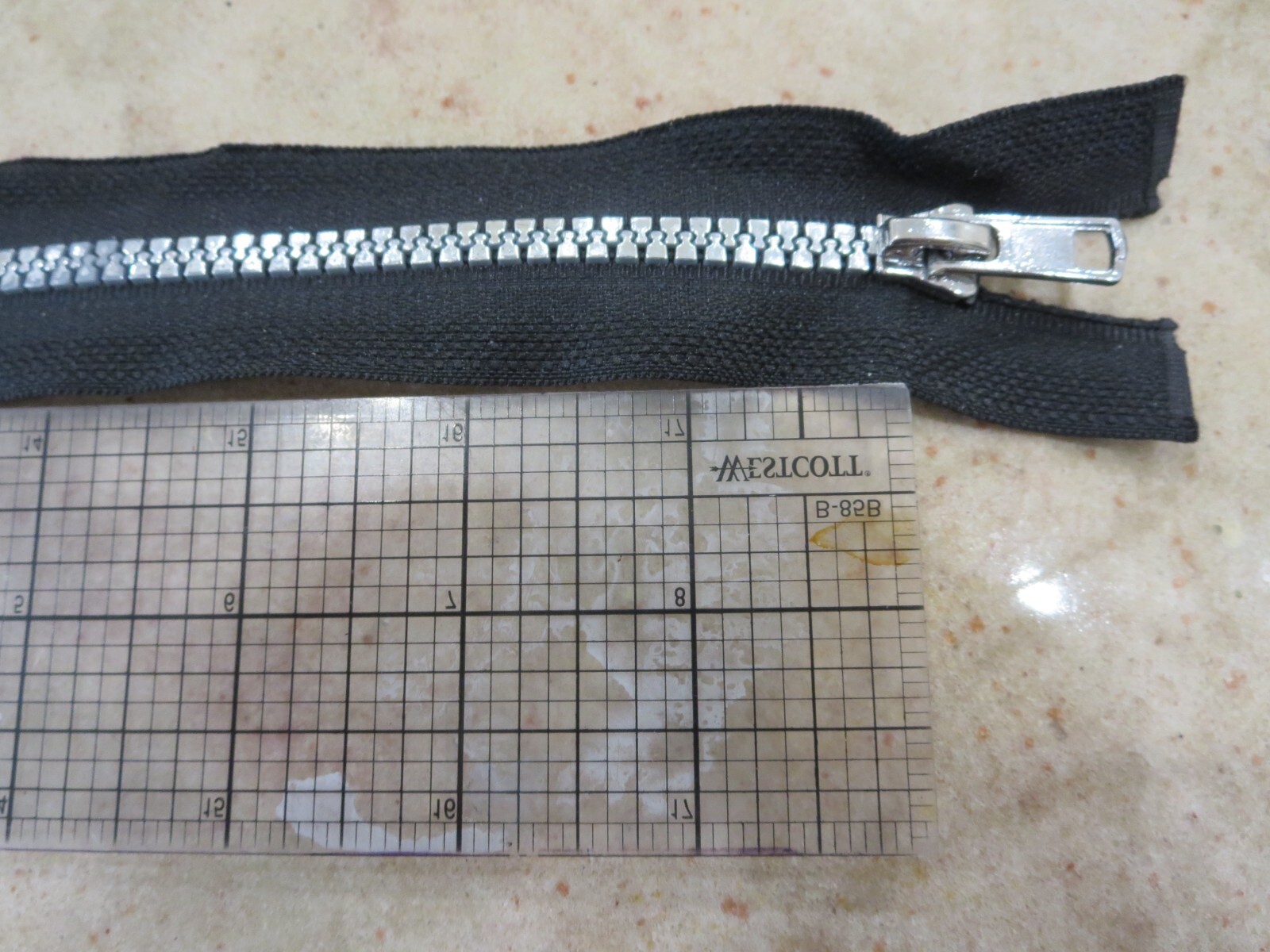 18 Inch Plastic Zipper #5 silver teeth light Weight Separating