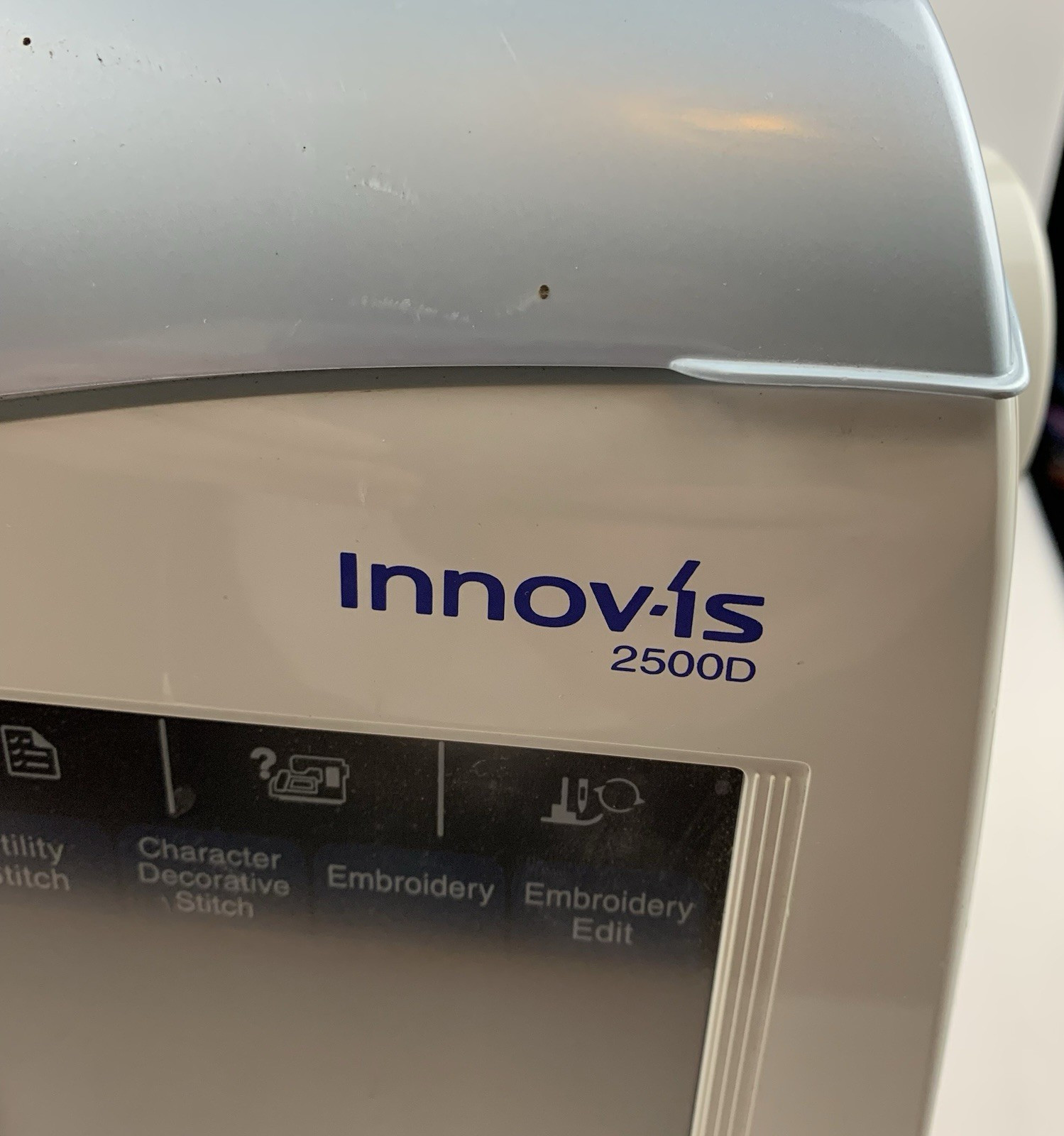 Brother Innovis 2500D Sewing & Embroidery Machine + Accessories & Carrying Case
