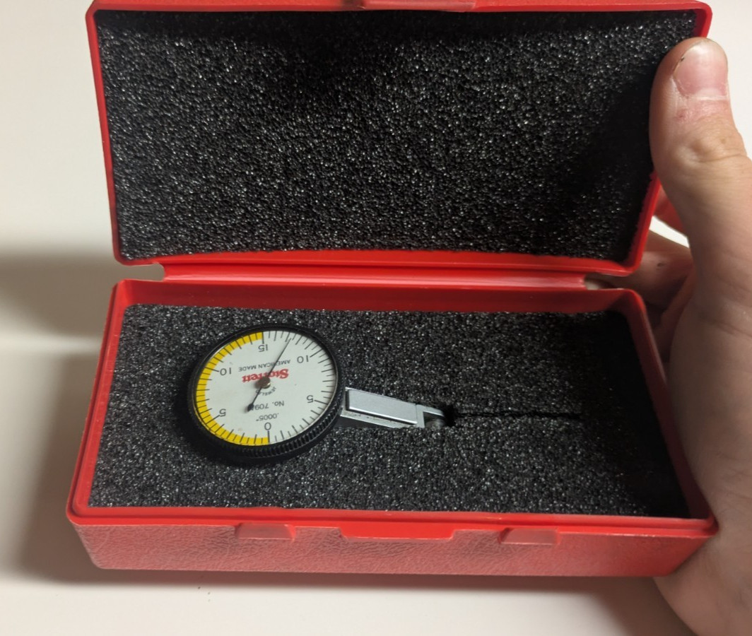Starrett 709A Dial Test Indicator, Dovetail Mountable, Case Included