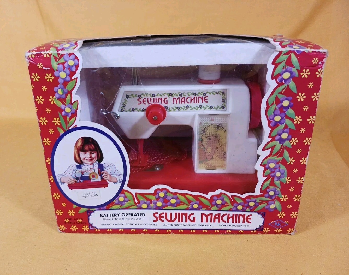 Vintage Kids Toy  Sewing Machine Brand New In Box Made In Hong Kong