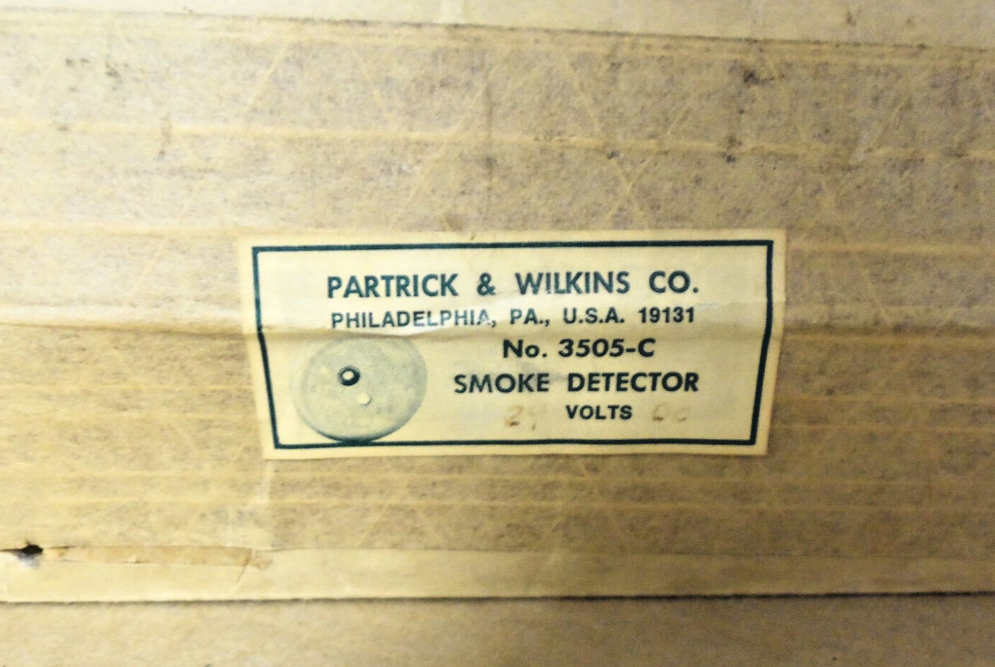 NEW PARTRICK & WILKINS 3505-C SMOKE DETECTOR 24 VOLTS DC OLD STOCK 3505C