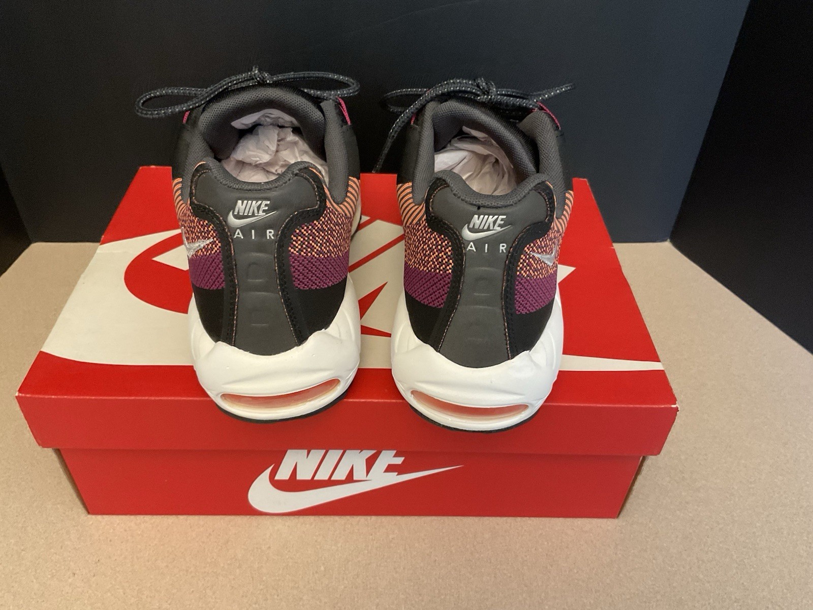 New! Mens Nike Air Max 95 JCRD Athletic Running Shoes. Size 9.5. Awesome Shoes!