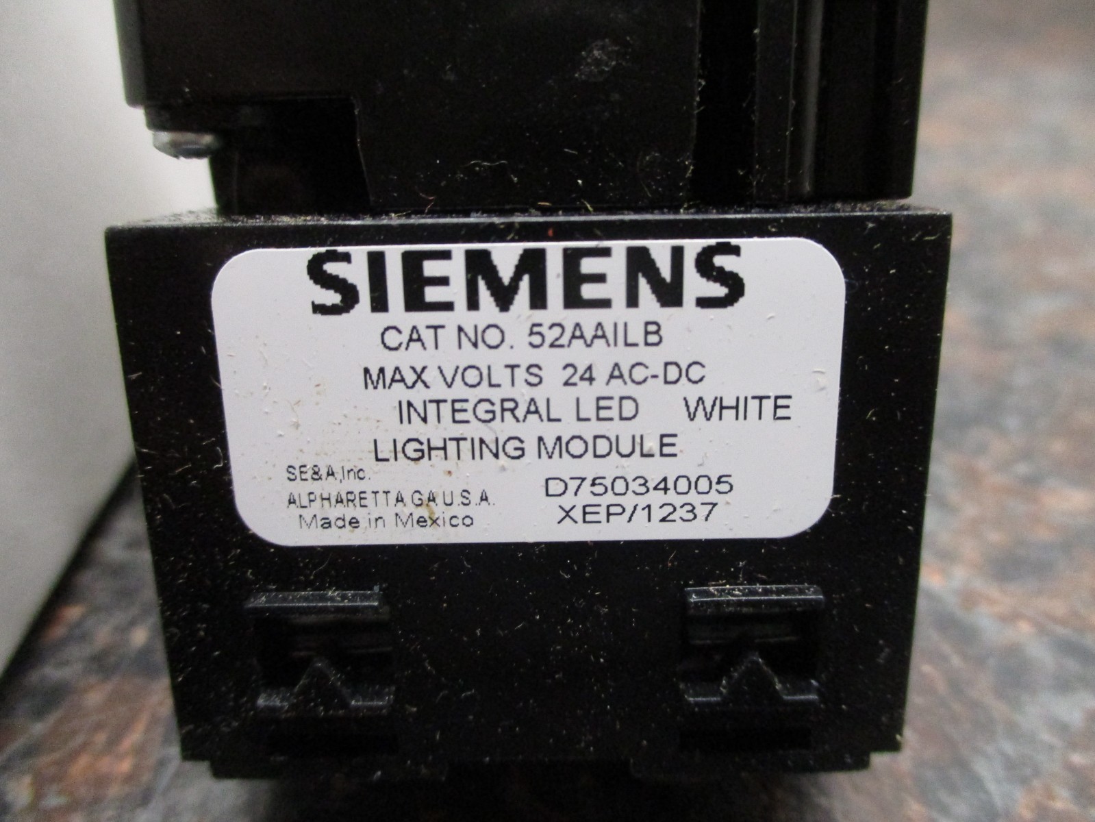 NEW Siemens 52BP2LAA Push Pull Operator Led Module BLK-CLEAR FREE SHIPPING