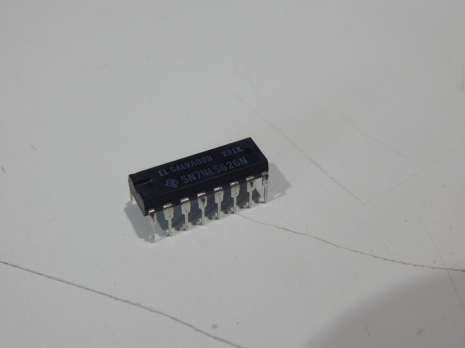 TI SN74LS626N VCXO Oscillators Dual voltage-controlled oscillators 16-PDIP