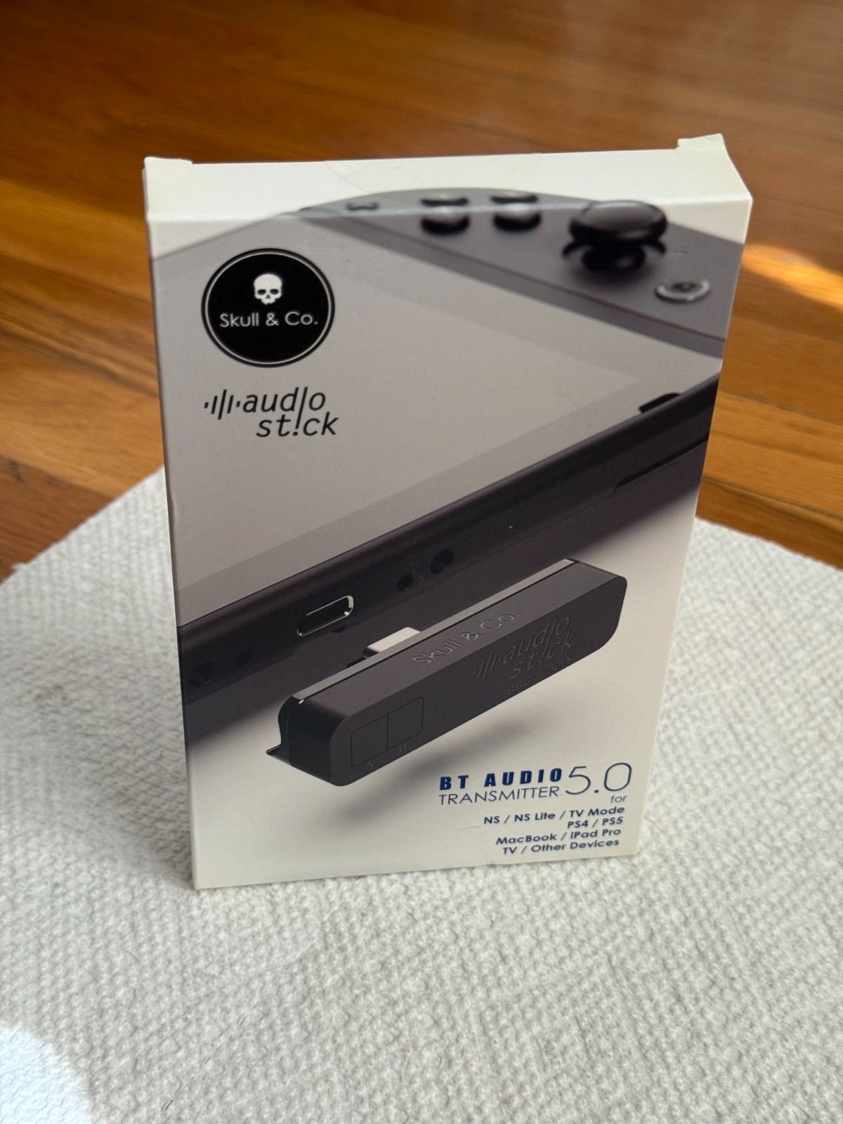 Skull & Co Audio Stick BT Audio Transmitter 5.0 NintendoSwitch/LitePS5/PS4/Ipad