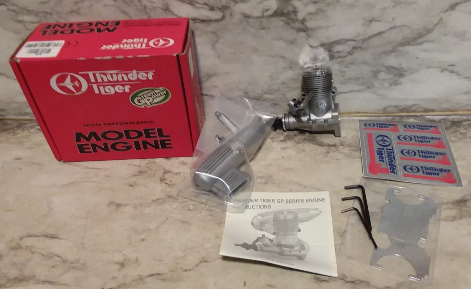 NEW Thunder Tiger GP-28 R/C Airplane Engine #9028 w/ Muffler in Box NIB NOS