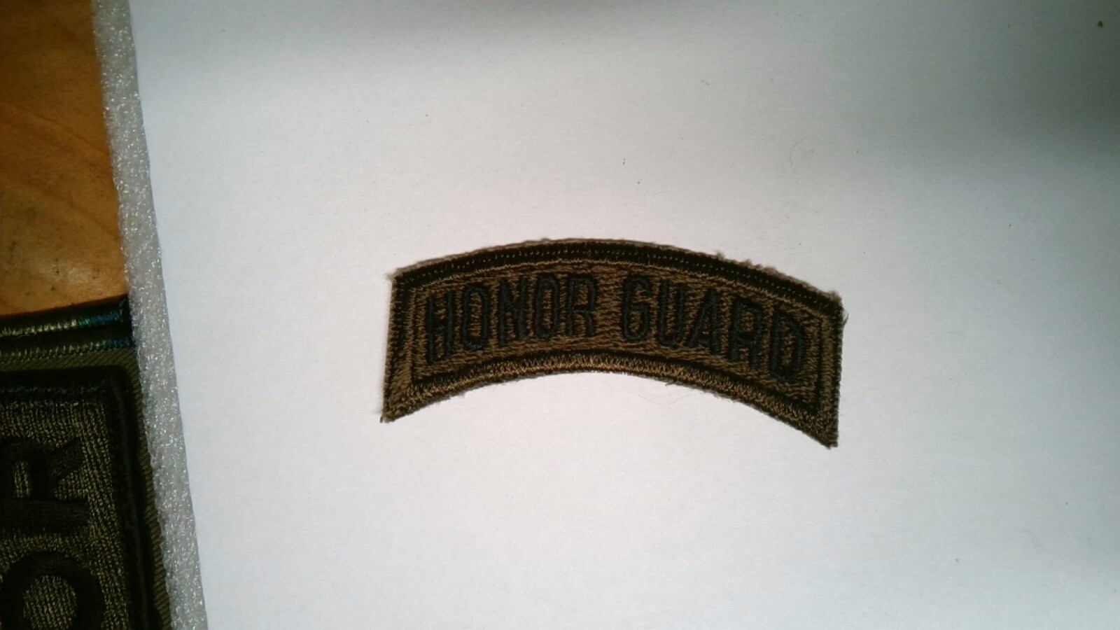MILITARY INSIGNIA PATCH TAB GREEN SUBDUED OLDER HONOR GUARD GERMAN MADE VERY OLD