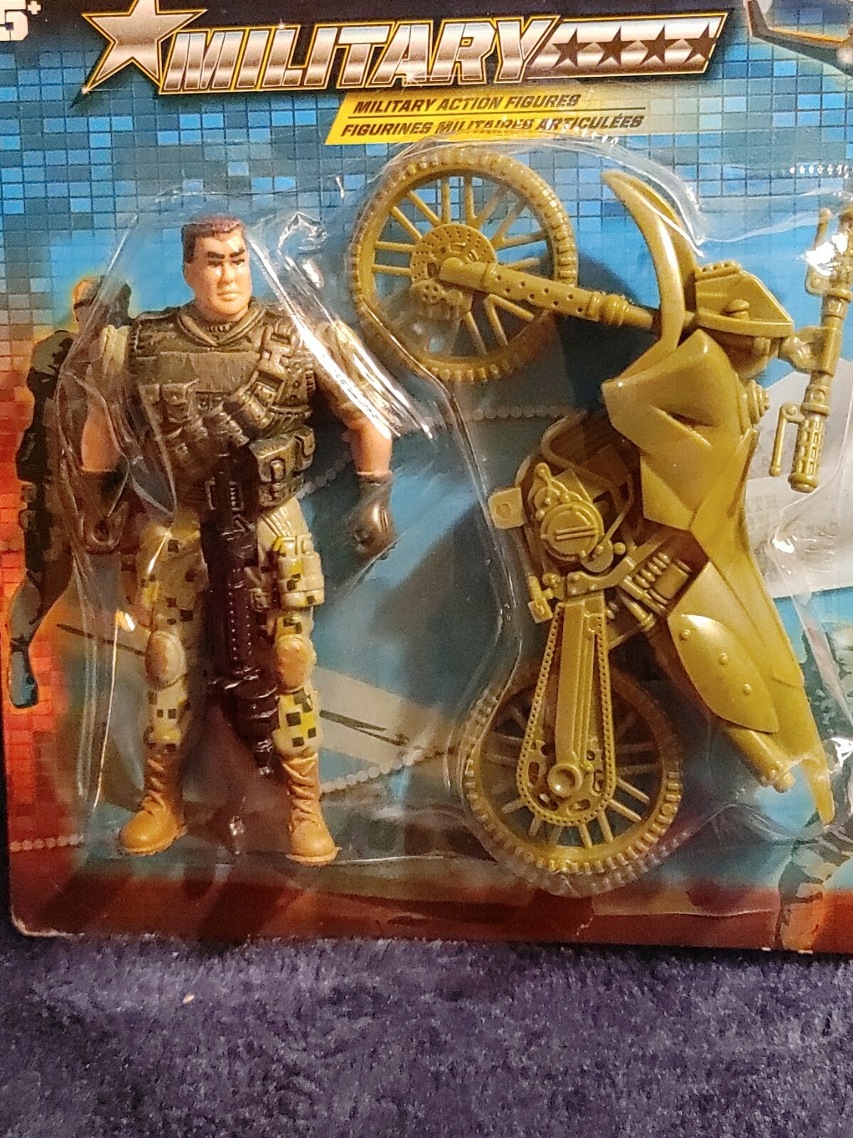 BOLD  MILITARY ACTION FIGURE 4" TALL W/ 5" LONG  MOTORCYCLE -ADD TO YOUR FORCE!