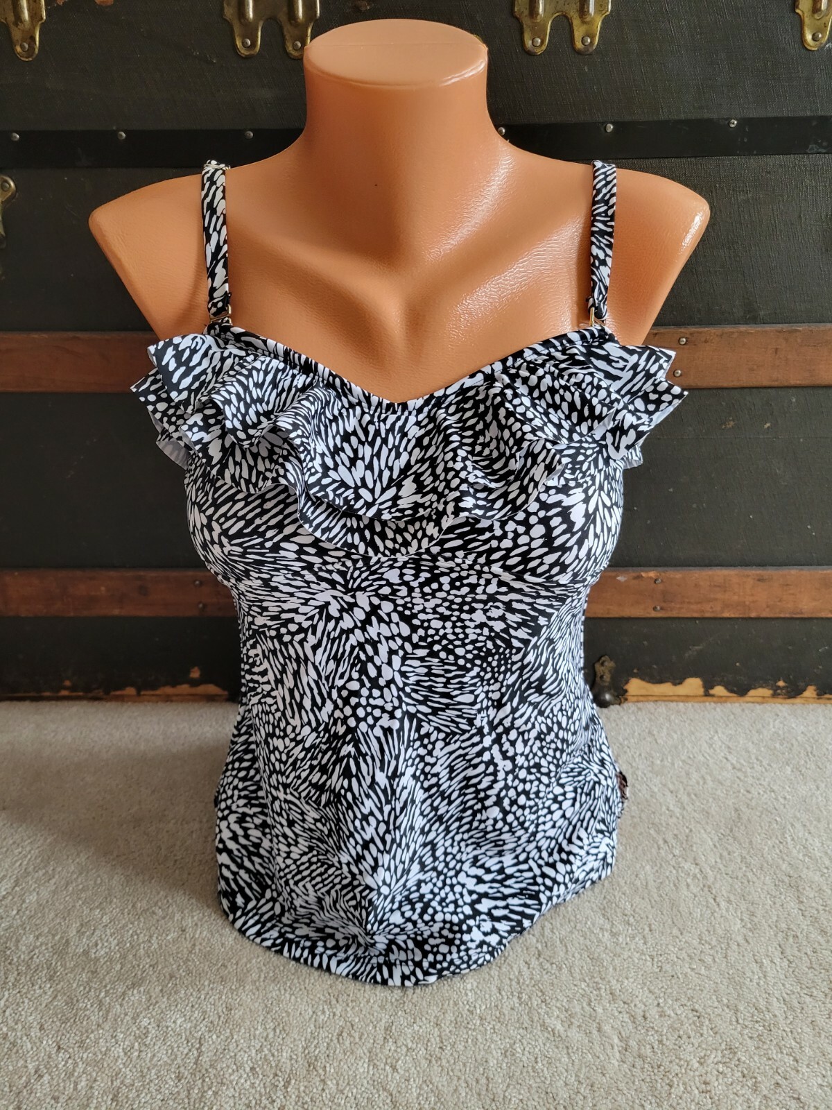 NWT Island Escape Tahiti Bandini Tankini Swim Top Sz 6 Black White