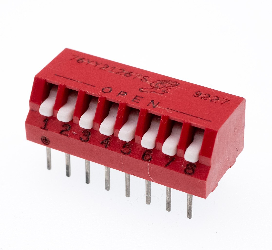 Grayhill 76YY21267S Sealed 8 Position SPST Through-Hole DIP Switch, Lot of 5