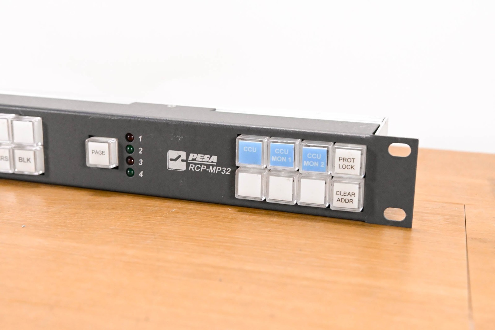 Pesa RCP-MP32 32-Position Multi-Programmable Control Panel (NO PSU) CG01URX