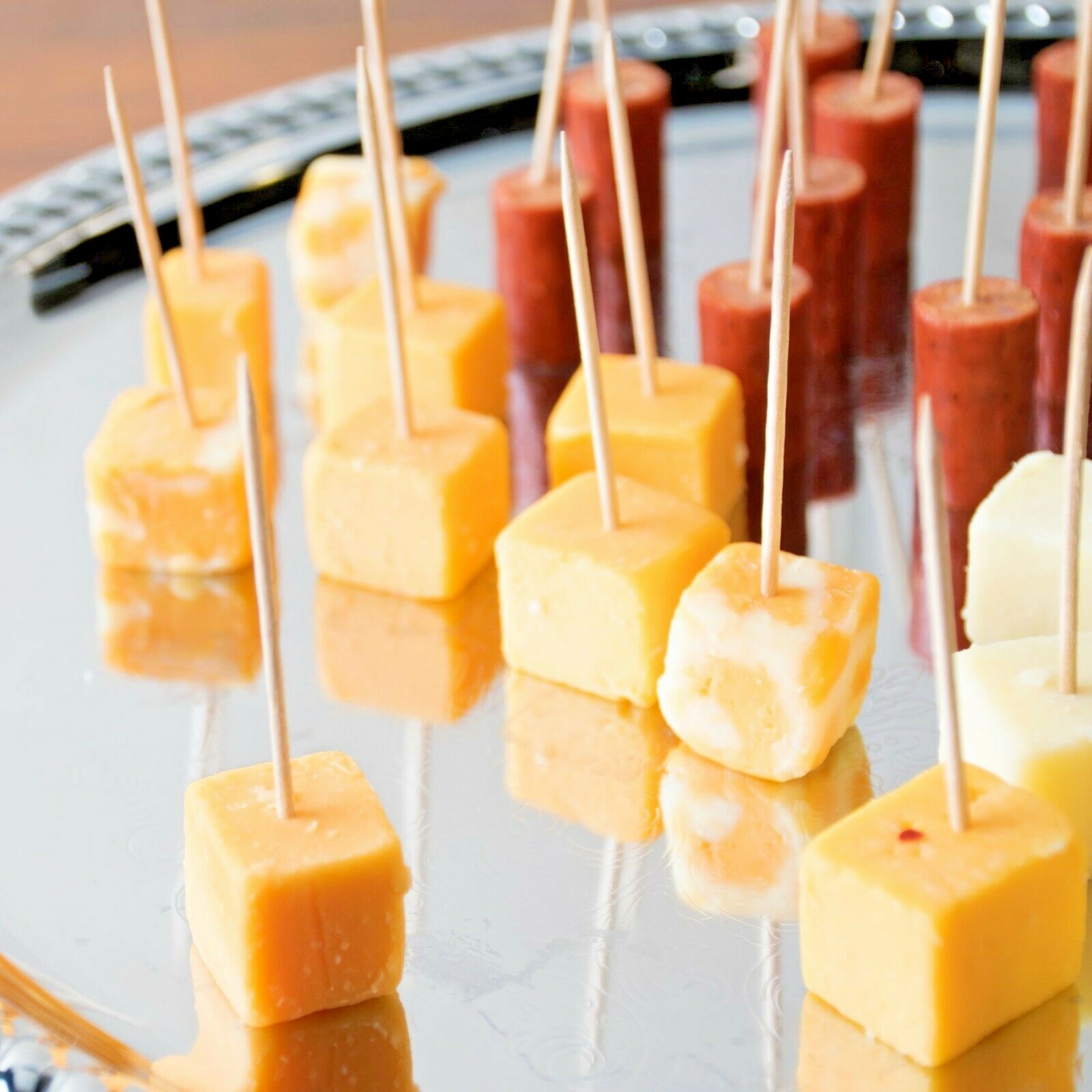 (800 TOOTHPICKS) ROUND WOODEN TOOTHPICKS WHITE BIRCH HOME PARTIES/CATERING