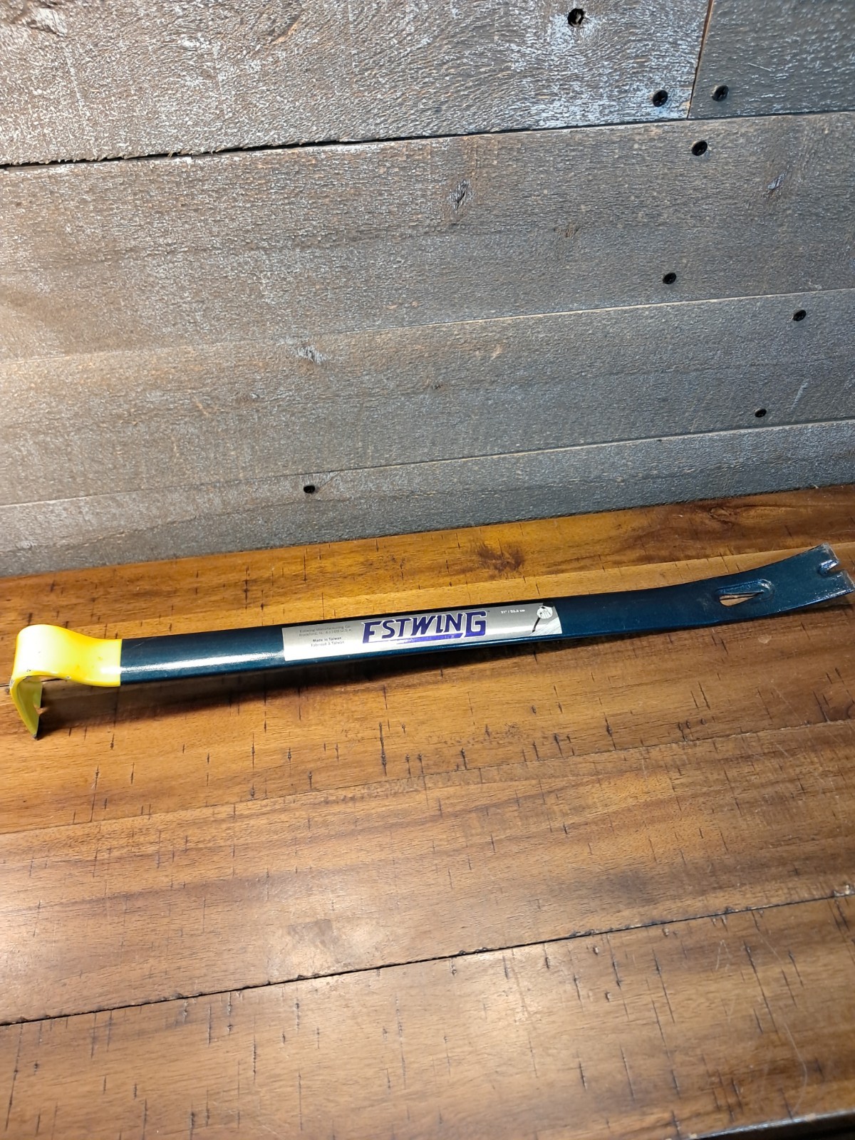 Estwing HB-21 Handy Bar 21" Forged Half Round Pry Bar Metal Stainless Steel