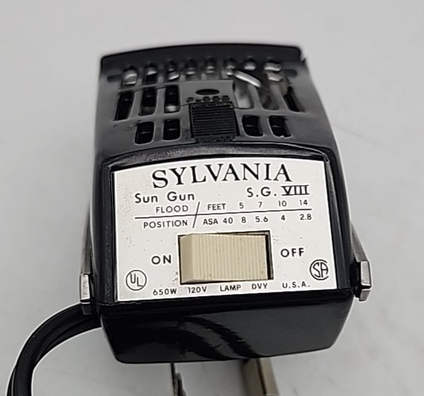 Vintage Sylvania Sun Gun S.G. VIII Movie Light W/Bulb Tested Working Case Dmg