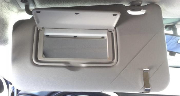 2018-2023 Nissan Kicks Left Driver Side Sun Visor Illuminated Gray OEM