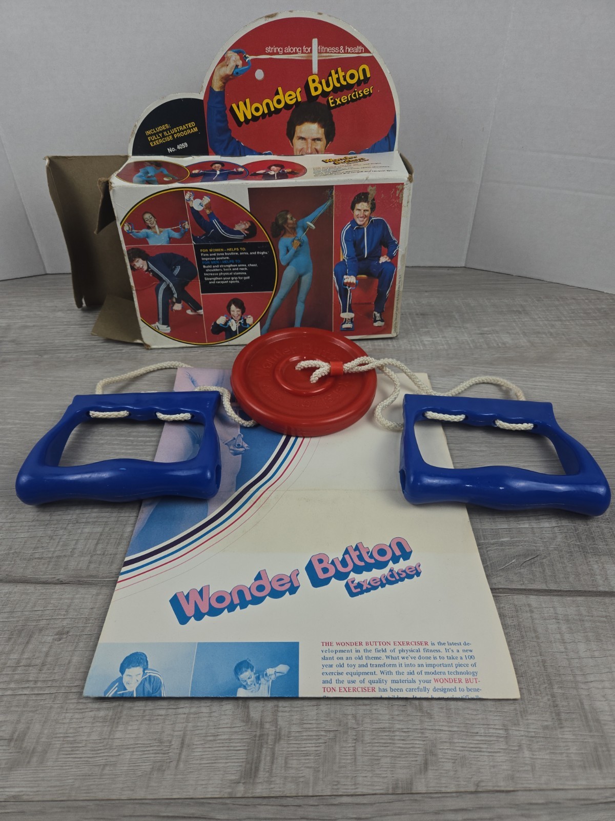 WONDER BUTTON EXERCISER VTG 1970s ORIGINAL BOX AND INSTRUCTIONS RARE