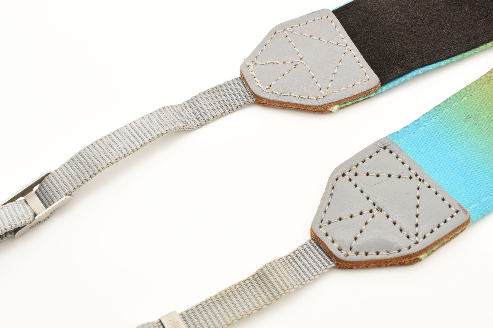 《TOP MINT》Nikon Aurora Color Neck Strap For Film Digital Camera From JAPAN✈✈🚀🎁