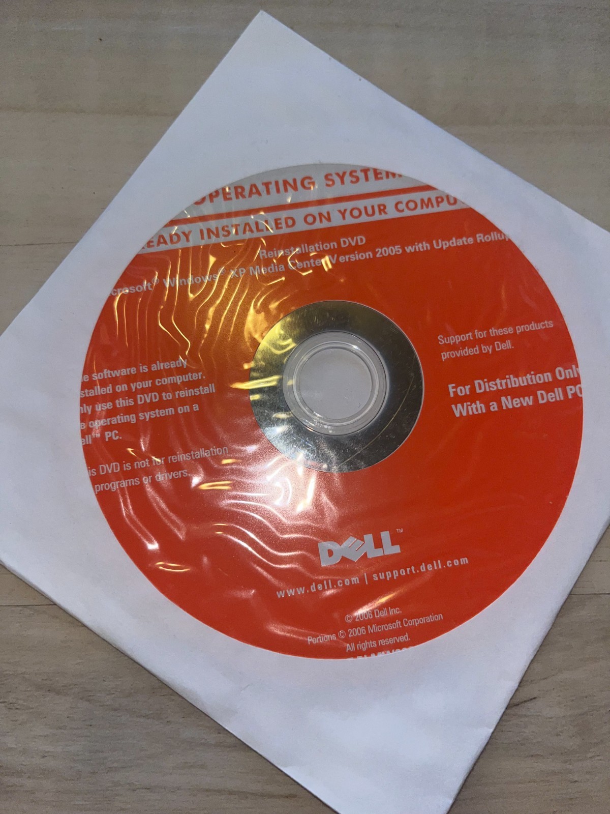 Vintage Dell Reinstallation DVD Microsoft Windows XP Media Center Version 2005