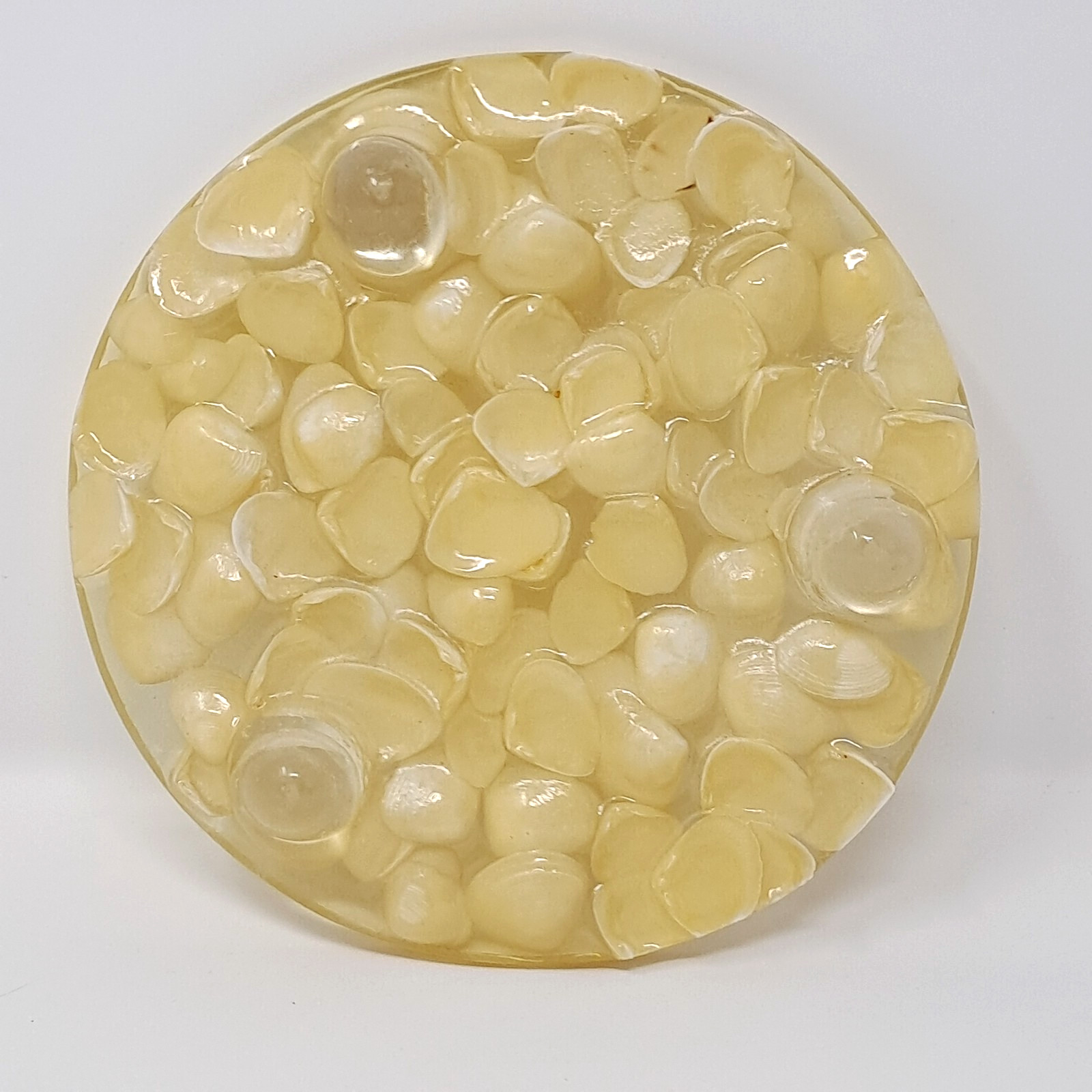Resin Seashell Trivet 6" diameter white shells clear-ish stands 1" tall
