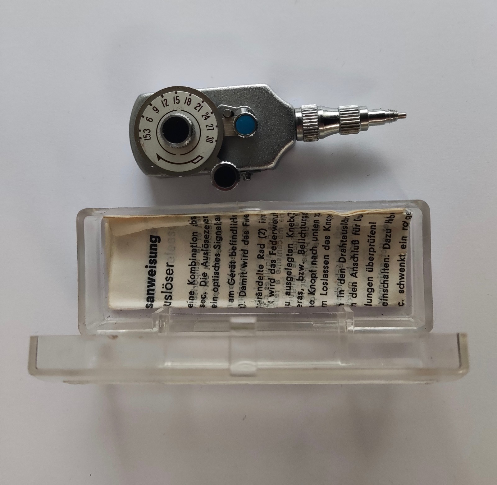 Leitz Wetzlar Leica automatic shutter release - a rare accessory.