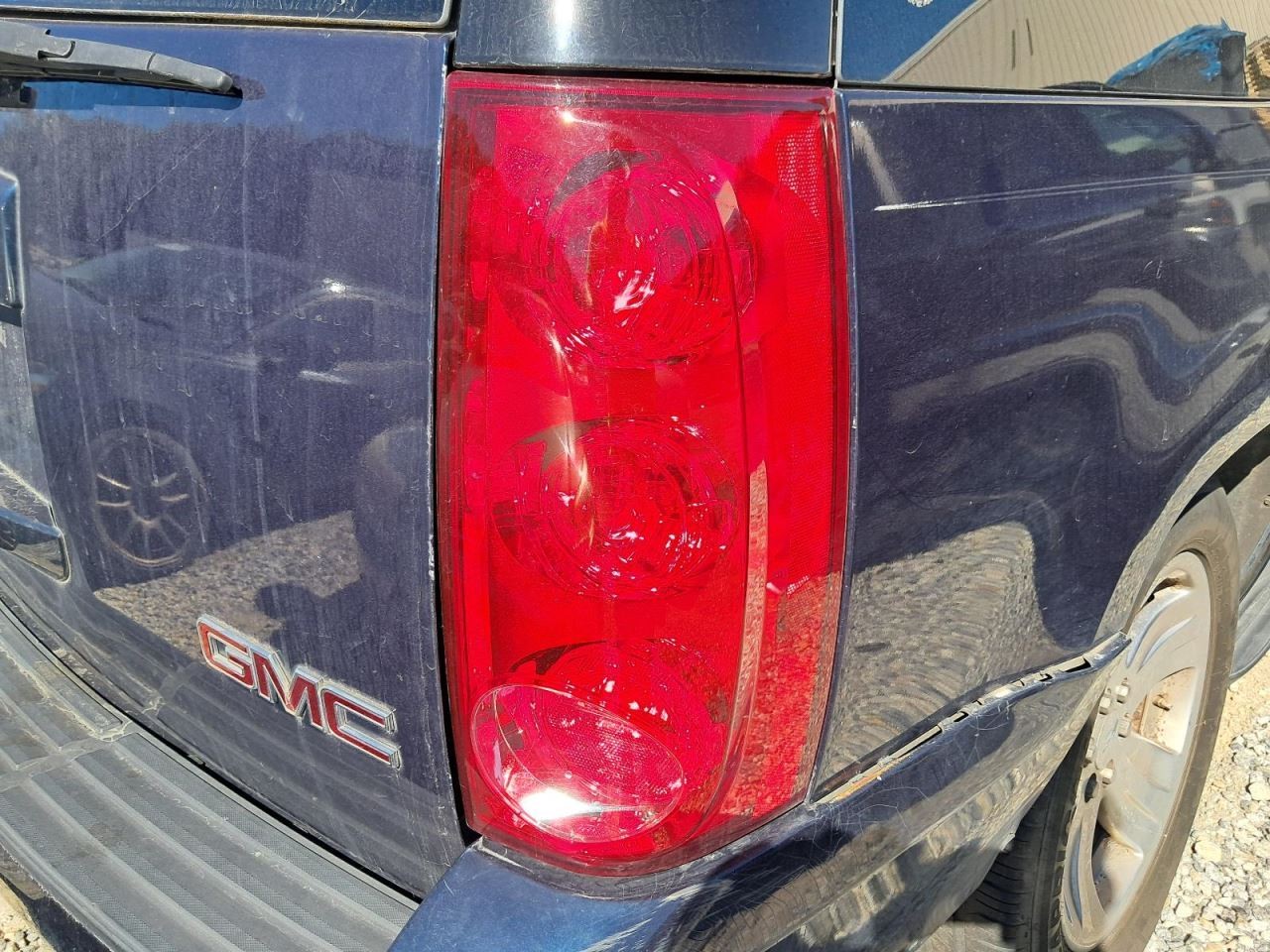 YUKON 2008 Glove Box 4826678