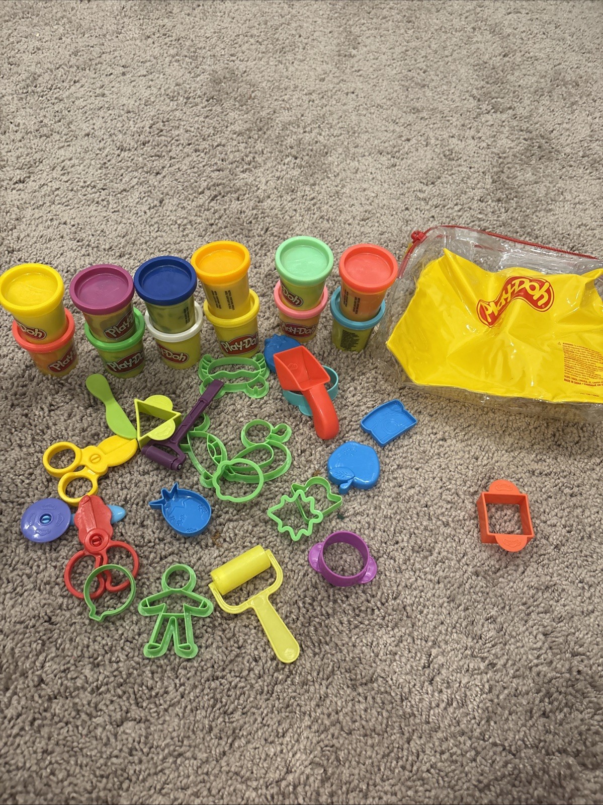 PLAY-DOH BagW/Over 23 Shape Pieces 12Play-Doh Cans Bundle Lot