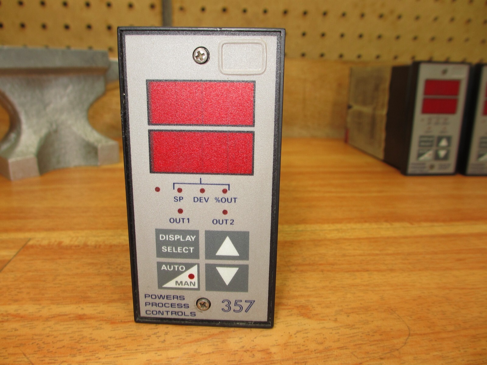 Powers Process Controls 357-A000 *USED POWERS UP* 357 Process Controller #2