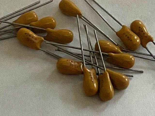25pc 47uf 10V tantalum capacitor Dip