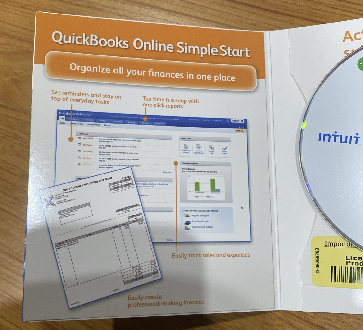 Intuit QuickBooks Online 2011 Small Business Accounting - CD, License Code