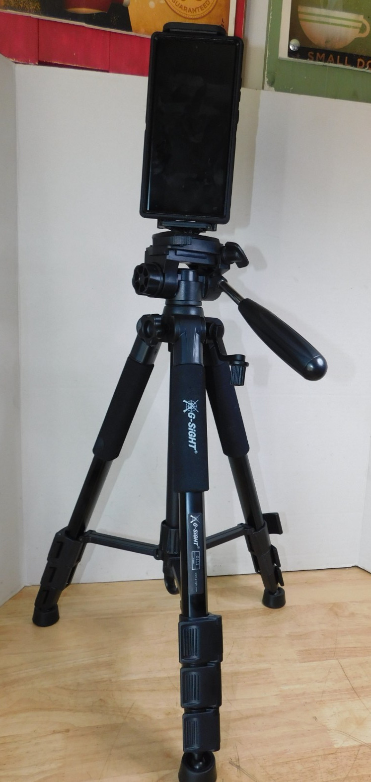 G Sight Tripod With Phone Holder, 4/72