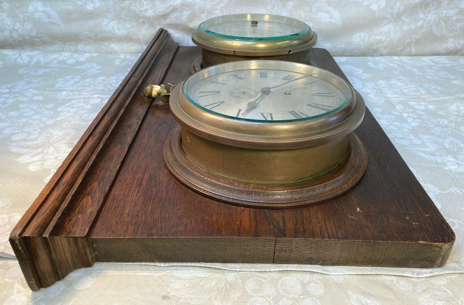 Antique Ships Clock & Barometer on Oak Wall Plaque Clock Running Bar Operating?