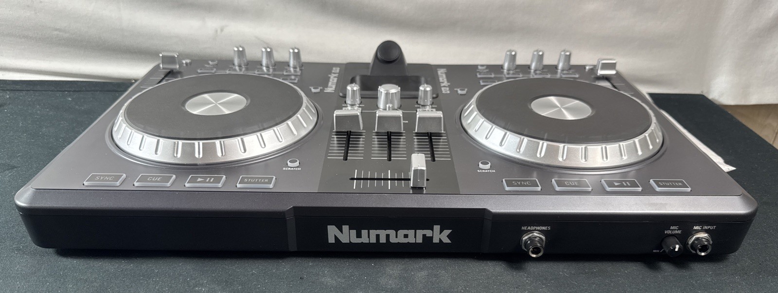 Numark iDJ3 Digital DJ Controller for PC and iPod - W/ Power Supply - Tested