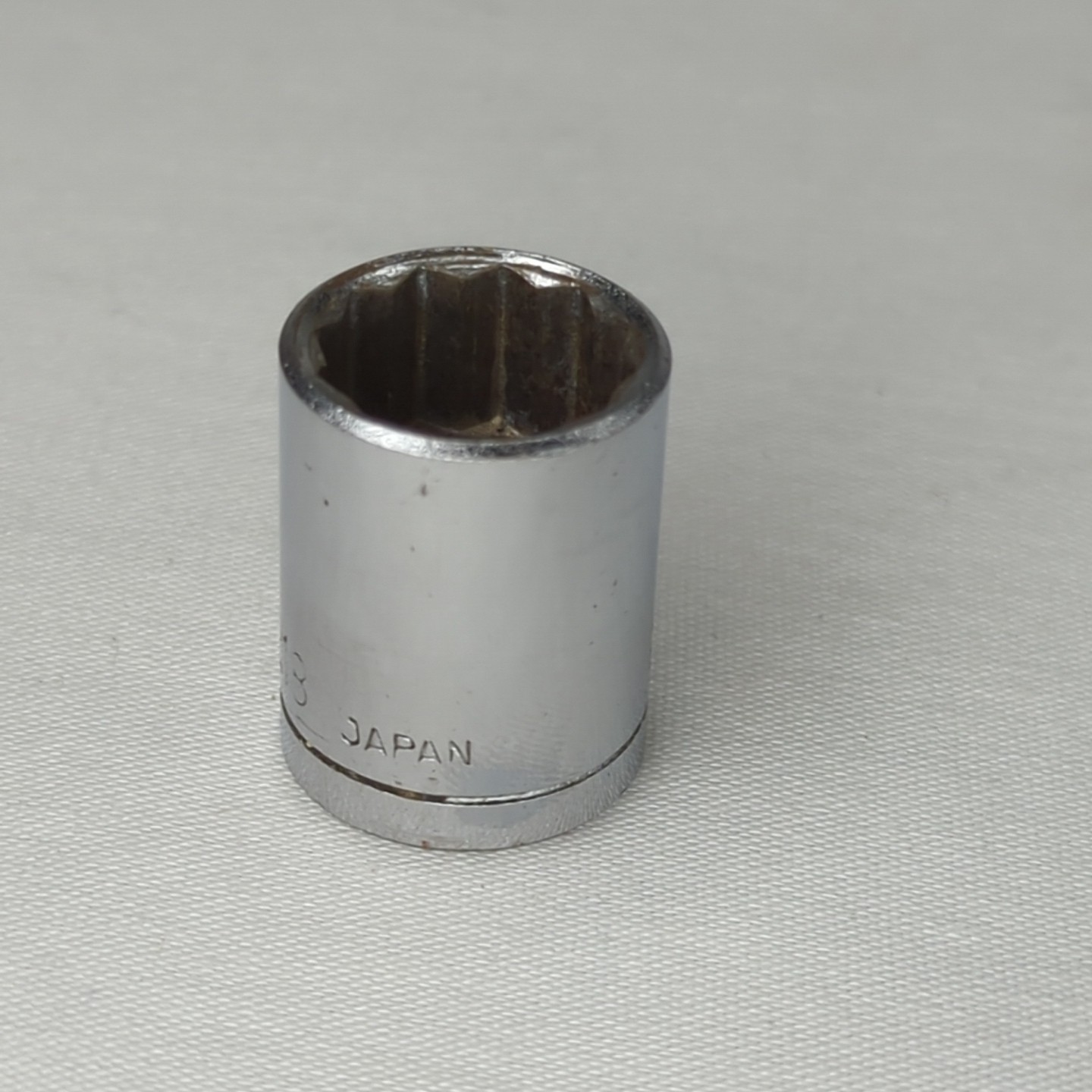 Hunter 9/16" SAE 3/8" Drive 12 Point W1213 Socket Japan