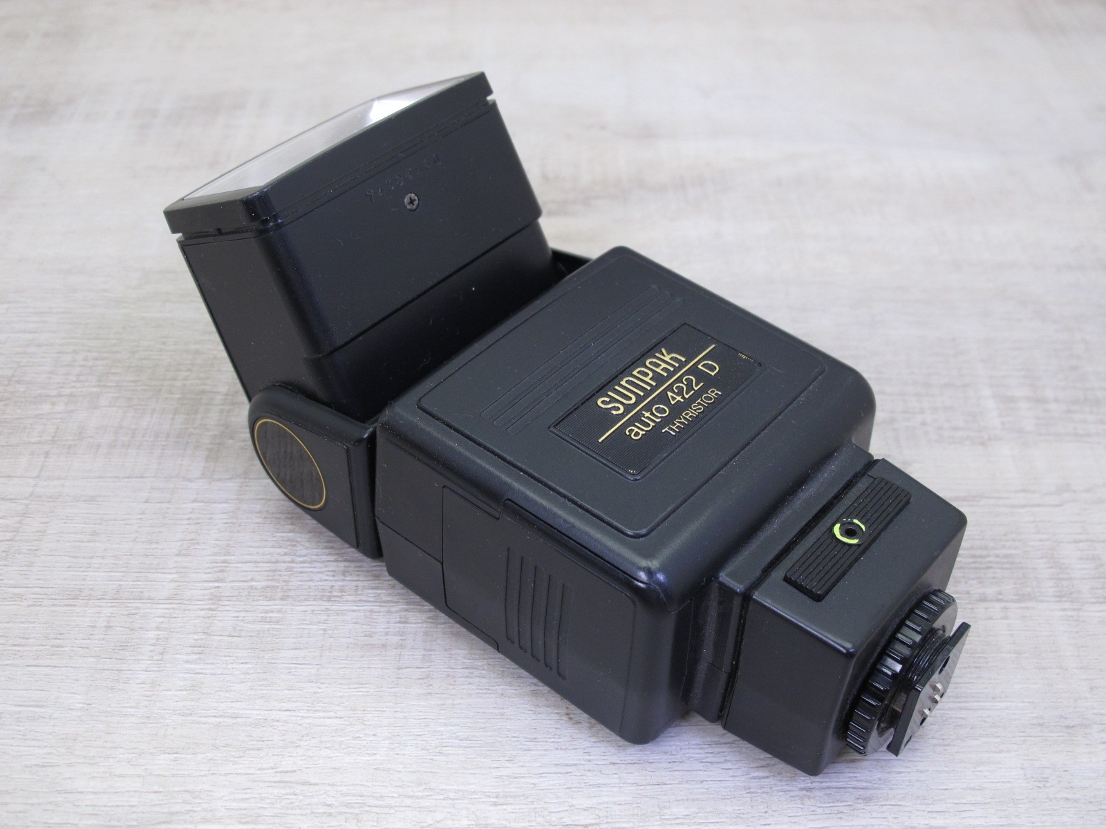 Sunpak Auto 422 D Thyristor Camera Flash