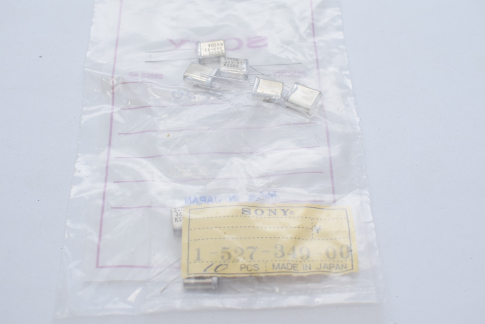Lot of 9 NEW Sony 152734900 CRYSTAL 30MHZ 1-527-349-00