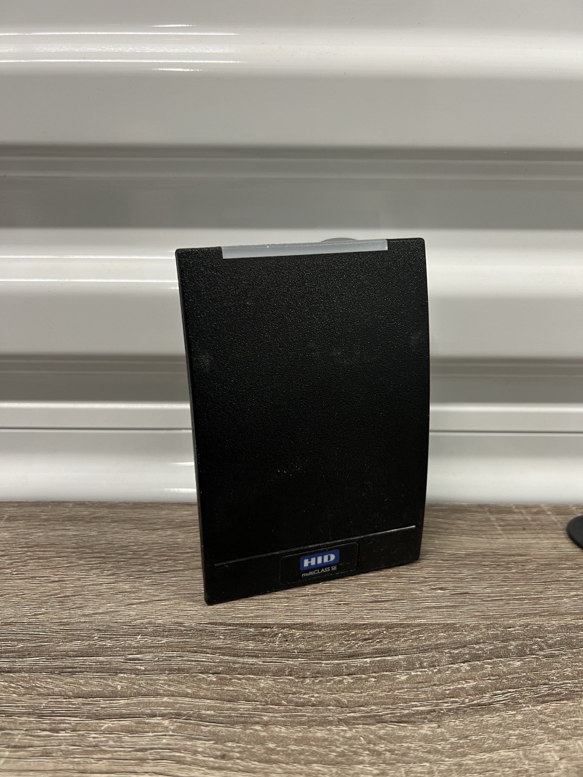 HID R40E iCLASS SE Reader 13.56 MHz Supports iCLASS Badge