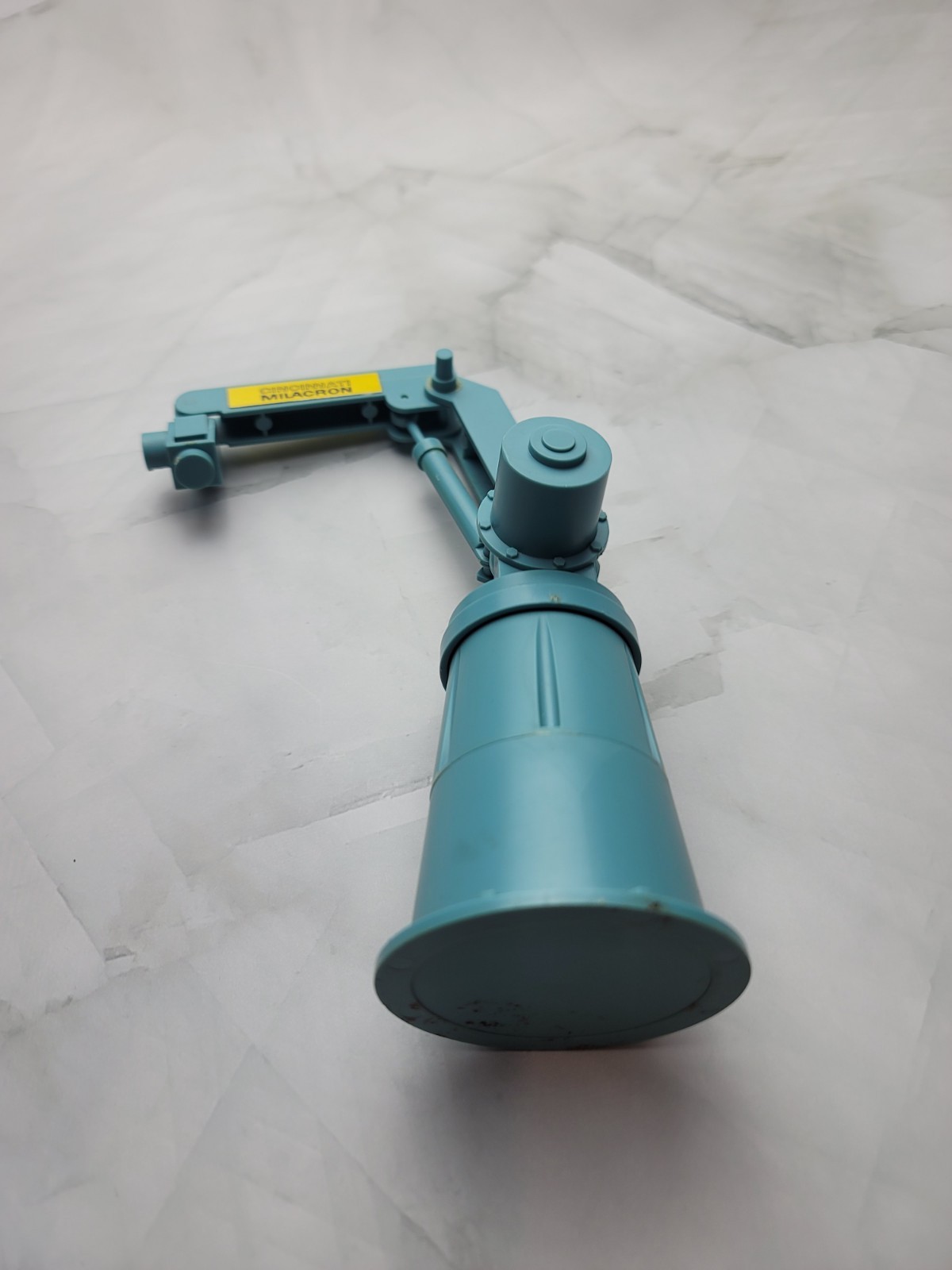 Cincinnati Milacron Robot Model T3 blue Plastic