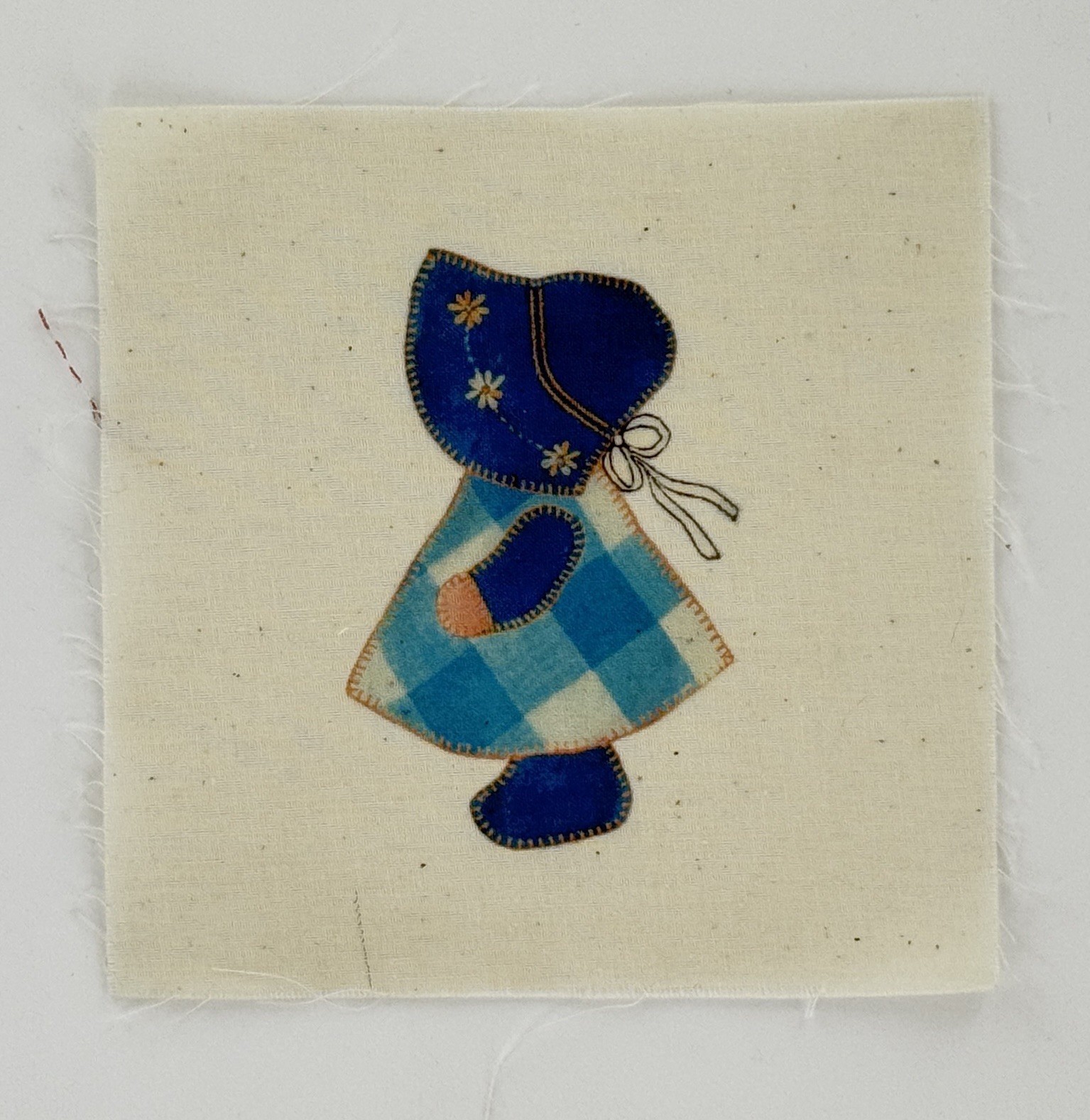 Vintage Quilt 5”x5” Square Sunbonnet Sue Iron-on Motif Unbleached Cotton NOS #12