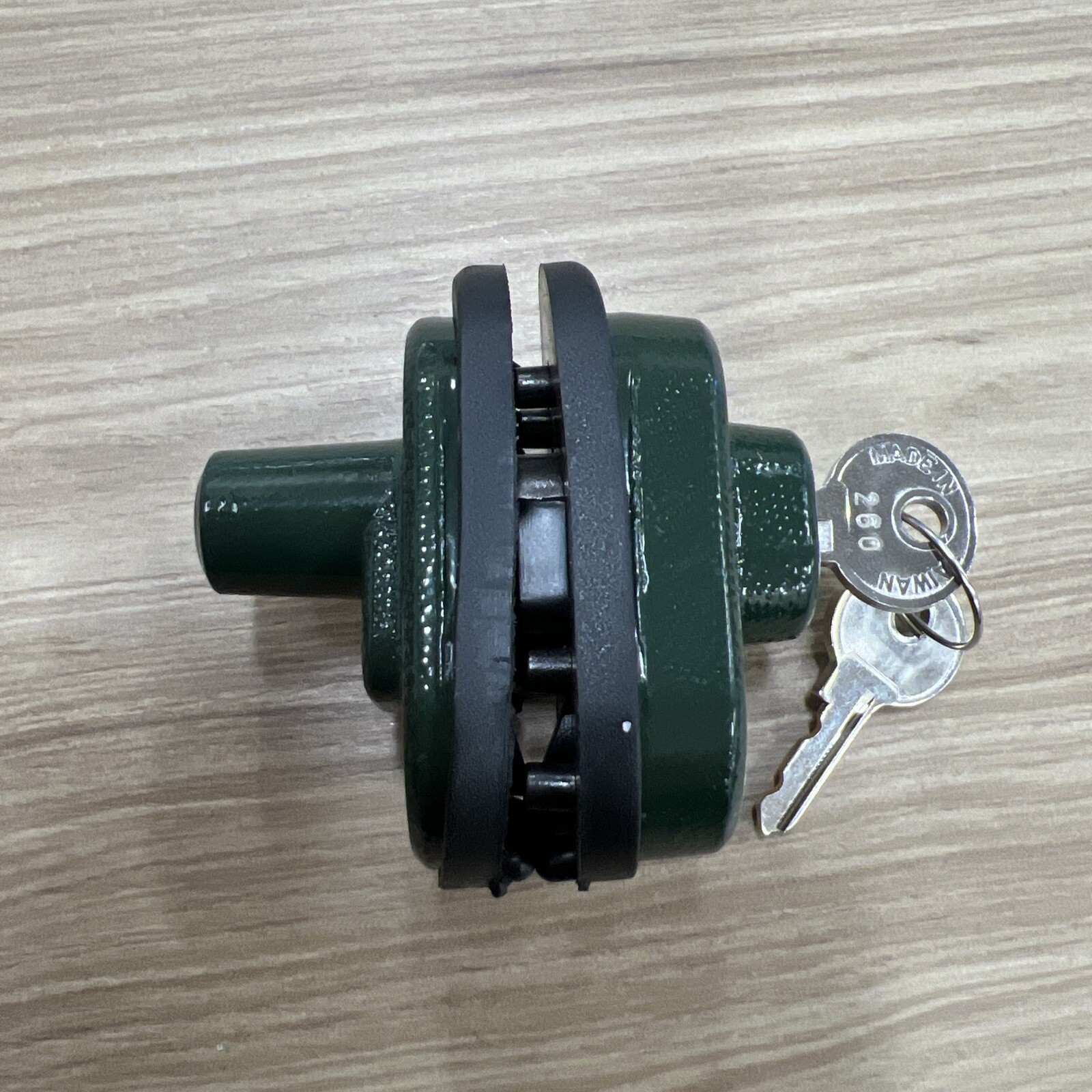 Noble Guard Green Gun Lock + 2 Keys Dark Green EUC