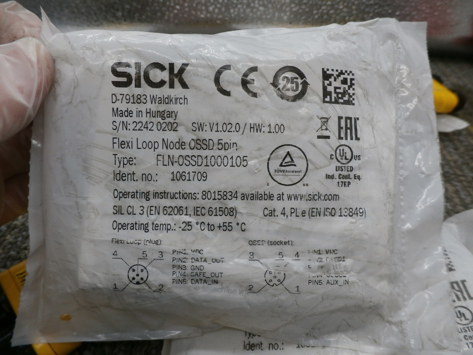 Sick FLN-OSSD1000105 Safe Series Connection Flexi Loop / Node For Safety Sensors