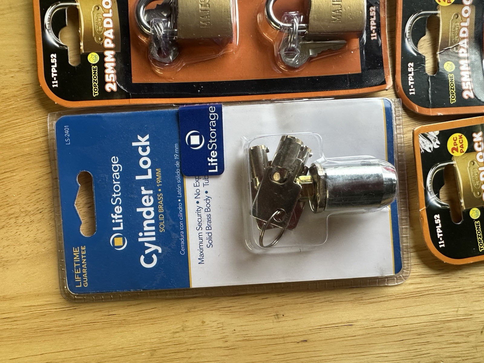 11 pc. LOCKS | 25 Mm Padlock And 1 Cylinder Lock