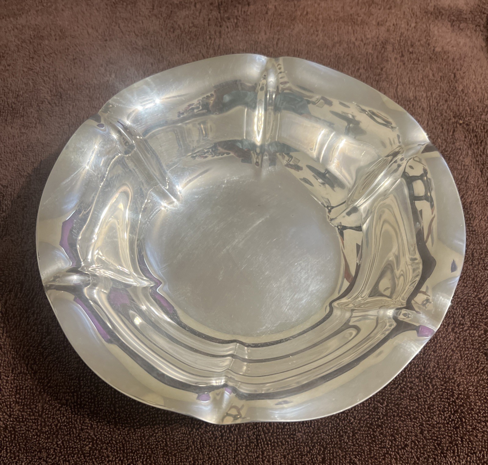 Reed and Barton Scalloped Silver Plated Serving Bowl 1601 Salem 8 3/4”