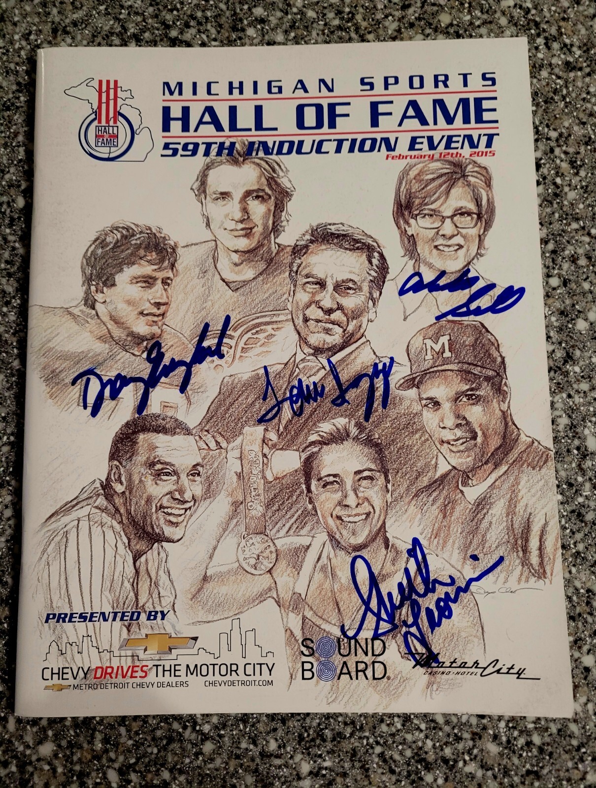 MICHIGAN HALL OF FAME PROGRAM 2015 COVER SIGNED BY TOM IZZO & DOUG ENGLISH