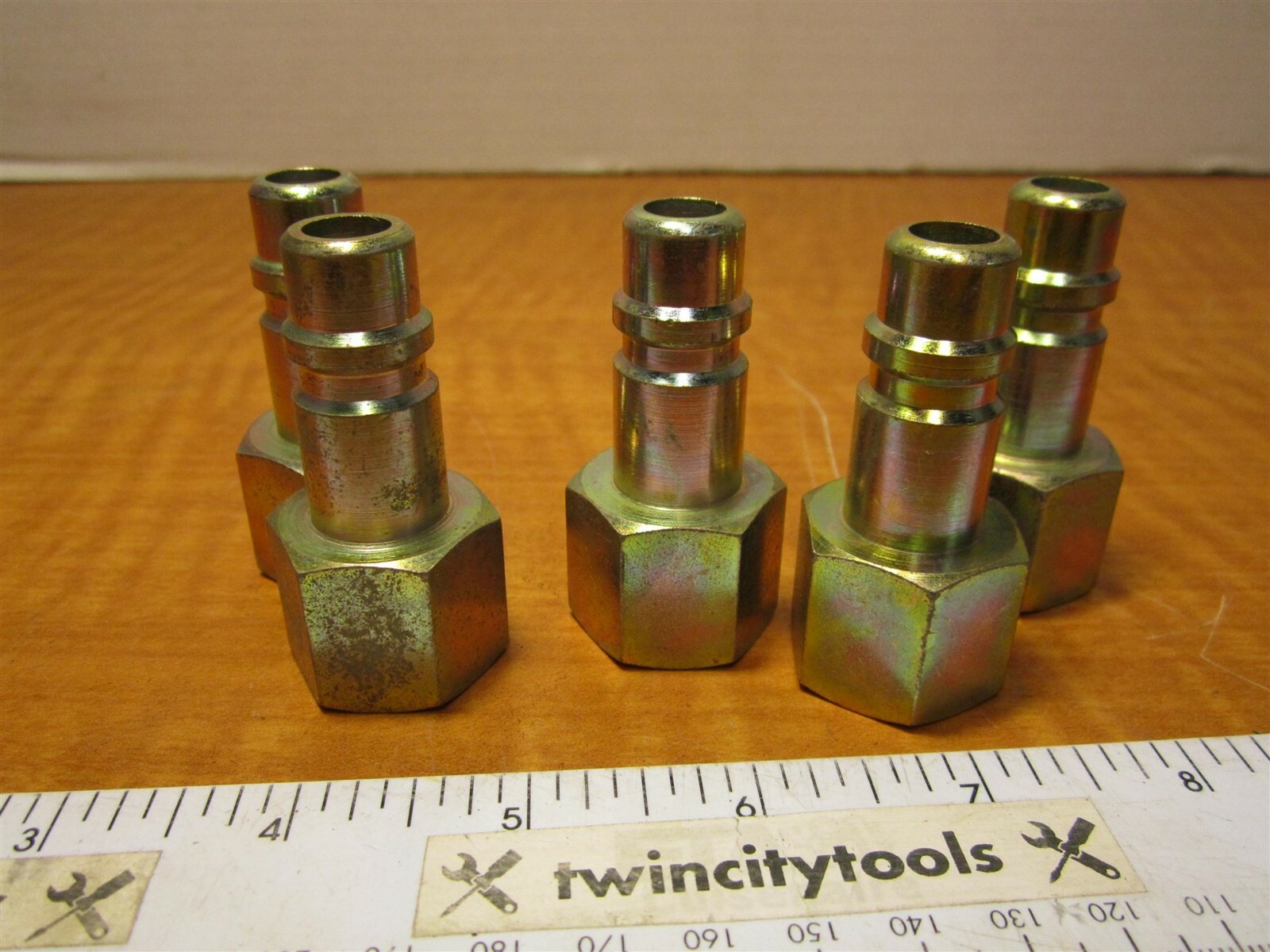 (19) DYNA-CON P580, 1/2" Pneumatic Female NPT Plugs