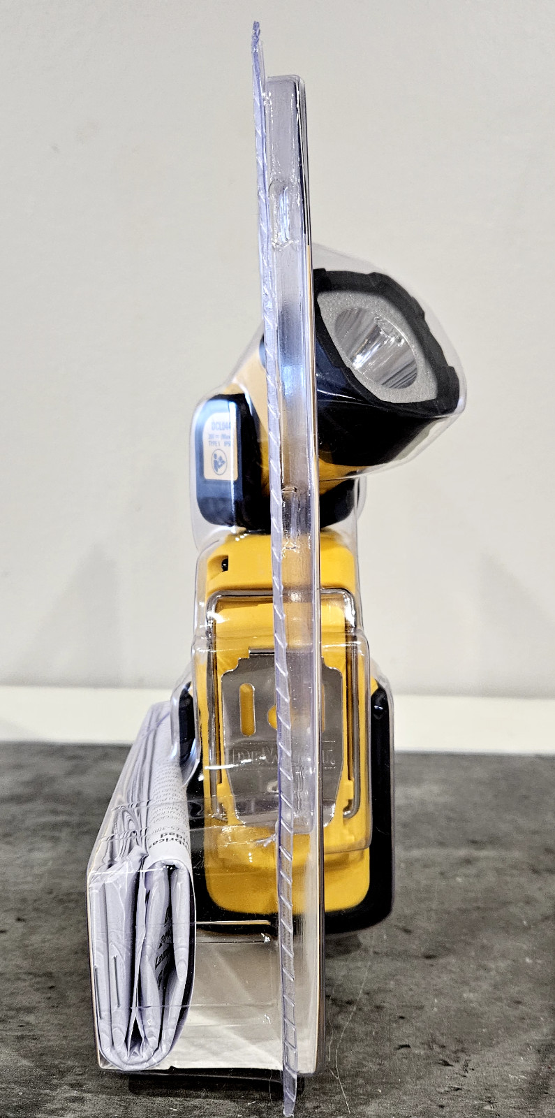 NEW DeWALT DCL044 20V MAX LED Pivoting Worklight - Tool Only