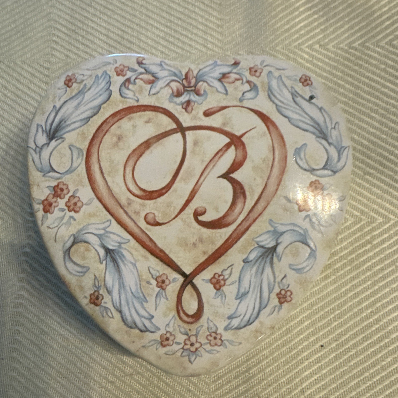 Brighton Heart Shaped “B” Design Floral Leaf Trinket Storage Tin 3.5” x3.5”