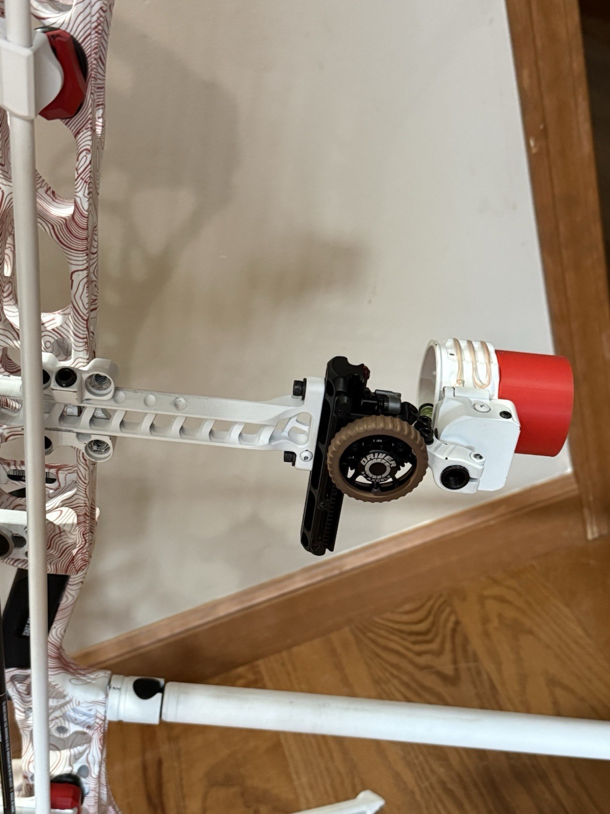 Mathews ARC 34 Compound Bow Right Hand 60 Loaded