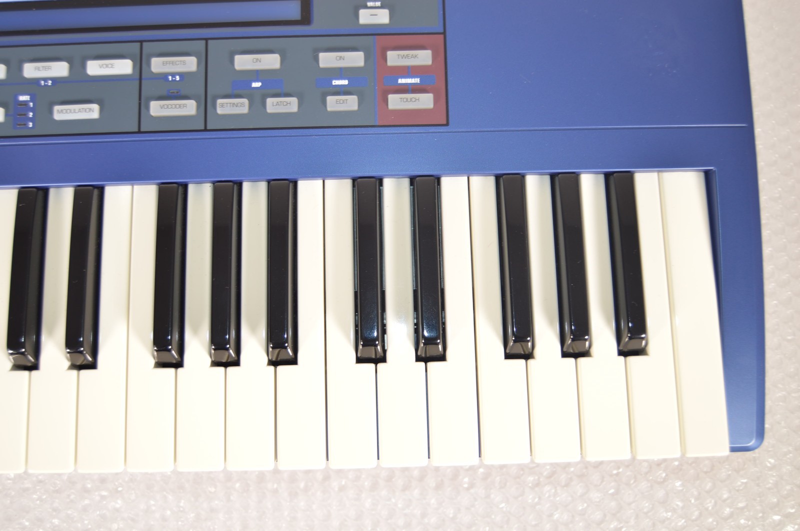 Novation ULTRANOVA Synthesizer Vocoder Blue Keyboard Tested W \ Soft Case Mic