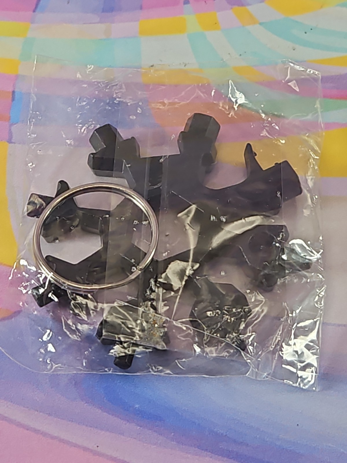 Snowflake Keychain Multi-Tool, 18-in-1 New Key Ring
