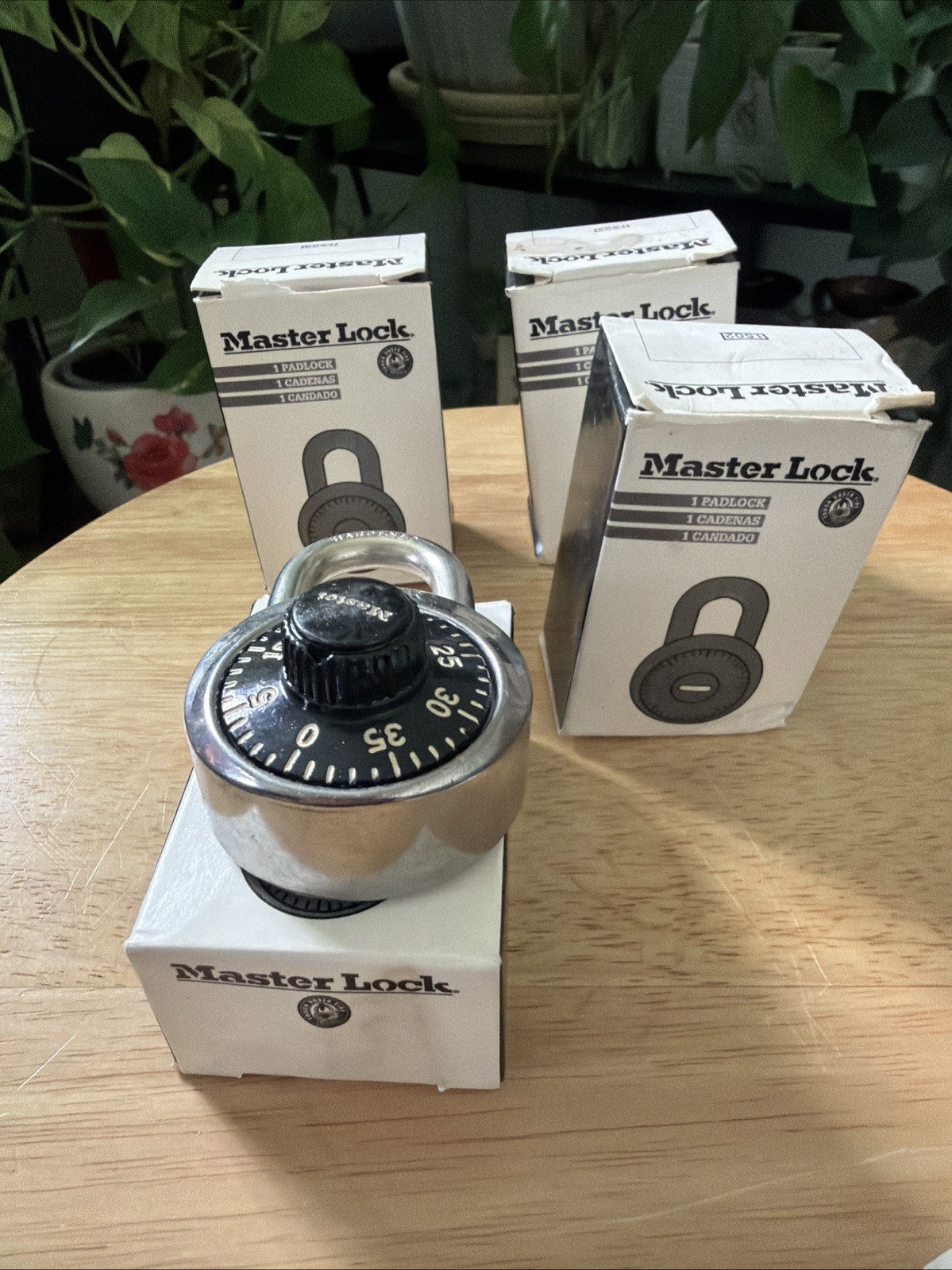 2 Pcs Master Lock 1502 Combination Padlock Round Dial Block Guard Locker Padlock